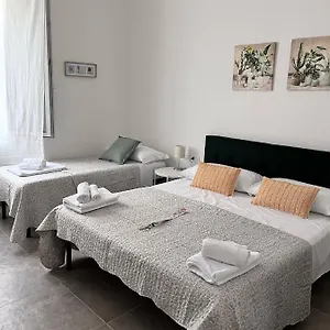 https://capodilucca40.emilia-romagnahotels.net